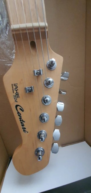 Guitarra Behringer iAXE624 USB + Amplificador 25w