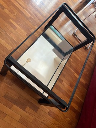 Mesa baja elevable cristal y metal