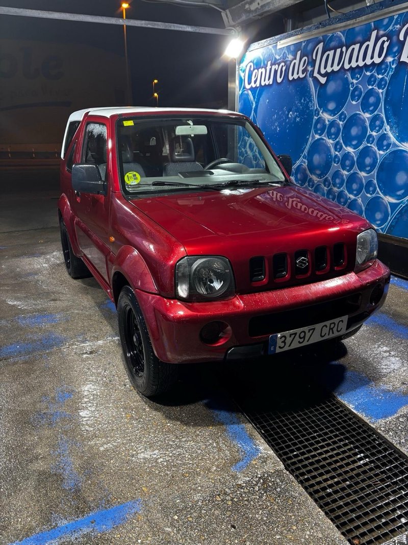 Suzuki Jimny 2004 - foto 1