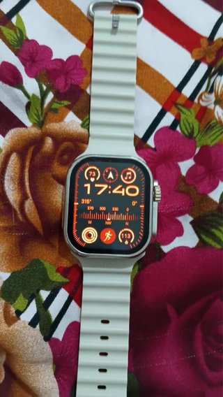 Reloj Smartwatch Plata y Blanco