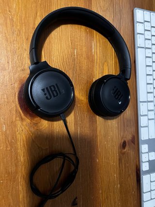 Auriculares JBL Tune 500 con cable