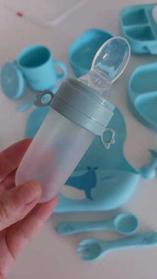 Juego Vajilla Silicona Bebé Ballena Azul