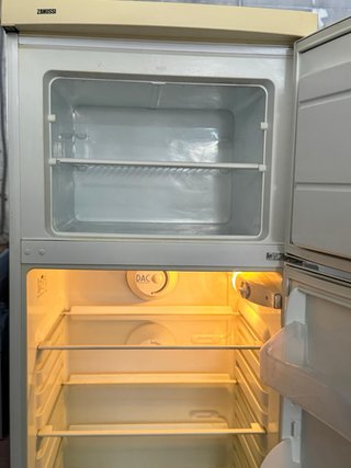NEVERA DOS PUERTAS ZANUSSI EN BLANCO