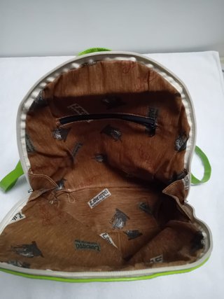 Mochila verde brillante