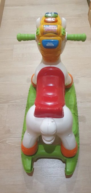 Caballito mecedor infantil con luces y sonidos