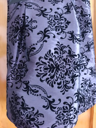 Vestido fiesta negro y morado