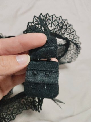 Top sujetador de encaje negro