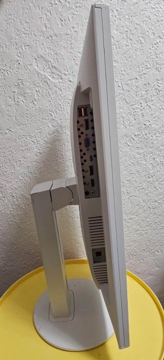 Monitor Fujitsu P24-9 TE