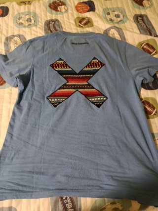 Camiseta Blue Banana azul con logo X