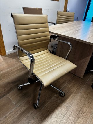 Set di mobili per ufficio