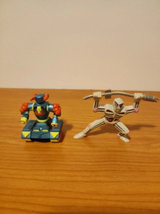 Lote 8 Figuras Guerreros Basura Galoob