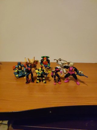 Lote 8 Figuras Guerreros Basura Galoob