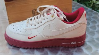 Zapatilla Talla 40.5 granate y Blanca