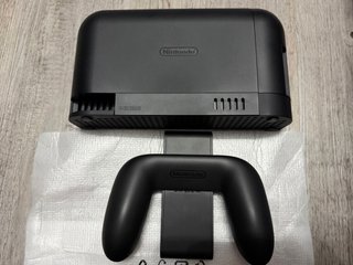 Nintendo Switch + Funda Rígida + Cristal Templado