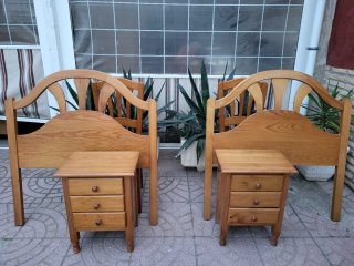 Cabezales y mesitas de noche de madera