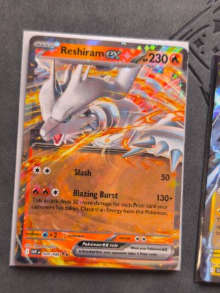 Lote 3 Cartas Pokémon EX: Reshiram, Zekrom, Kyurem