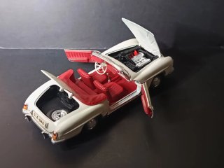 Mercedes-Benz 190 SL 1955 Scala 1:18