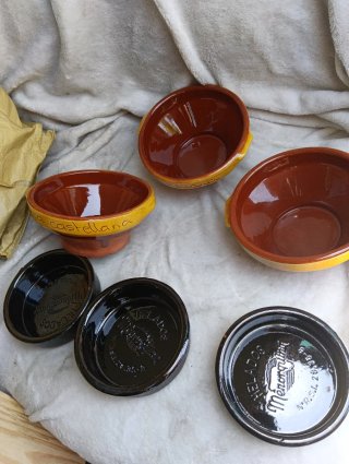Sopera de porcelana blanca