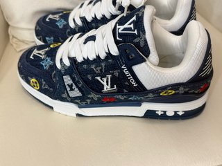 Zapatillas Louis Vuitton Azules y Blancas