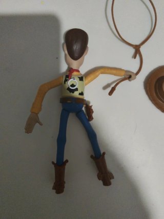 Muñeco Woody Toy Story con accesorios