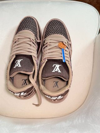 Zapatillas Louis Vuitton Marrón y Rosa