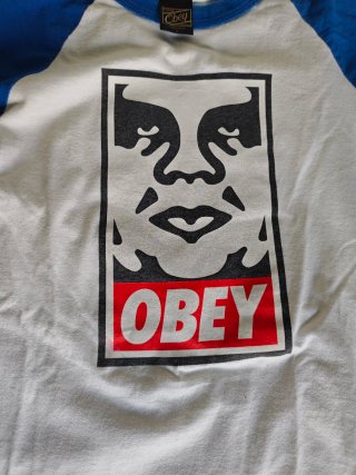 Camiseta Obey Raglan Manga Larga Talla L