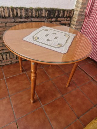 Mesa redonda cristal y madera