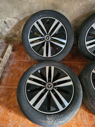 Llantas Mercedes 17” Originales con Neumáticos