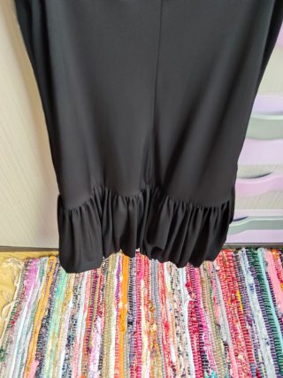 Lote. 2. Vestiti. Bianco/nero. T.S