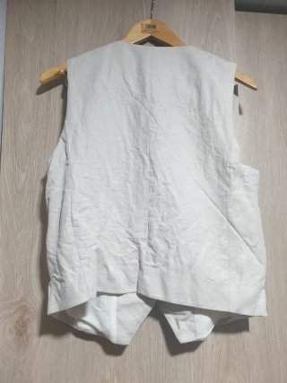 Conjunto Zara Chaleco y Pantalón Corto Beige