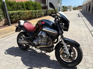 Moto Guzzi 1200 Sport Negra. Perfecta