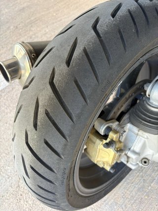 Moto Guzzi 1200 Sport Negra. Perfecta