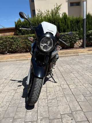 Moto Guzzi 1200 Sport Negra. Perfecta