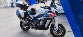 BMW S1000XR M - Full Extras