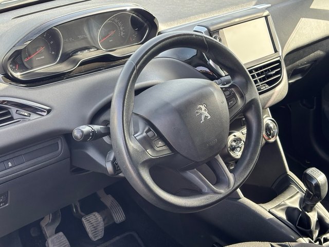Peugeot 208 2014