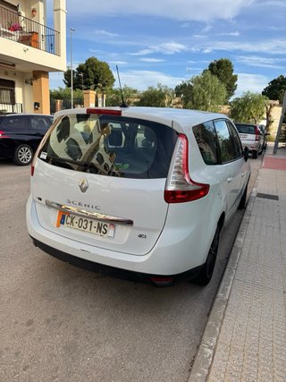 Renault Scénic 1.5 dCi 110CV año 2012
