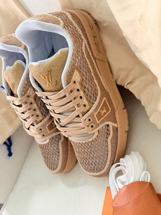 Zapatillas Louis Vuitton Beige y Marrón