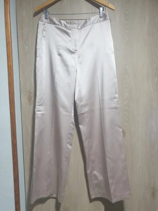 Conjunto Zara Blazer y Pantalón Seda Beige