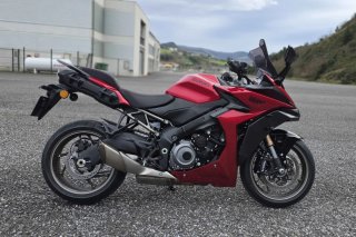 Suzuki GSX-S 1000 GT (2024)