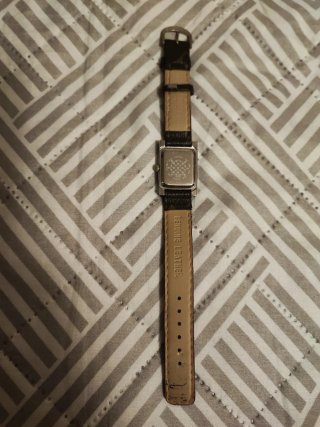 Reloj  Marrón y Plateado