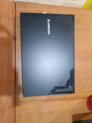 Portátil Gigabyte G5 RTX 4050 1TB 16GB