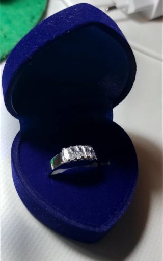 Anillo Oro Blanco con 5 Circonitas Talla Princesa
