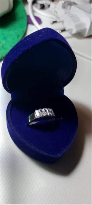 Anillo Oro Blanco con 5 Circonitas Talla Princesa