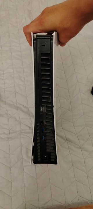 Consola PS5 con 2 mandos y cables