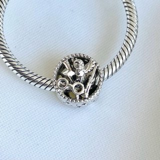 CHARM HARRY POTTER LOGO VARITA