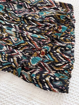 Falda Zara Estampada Flores Negra