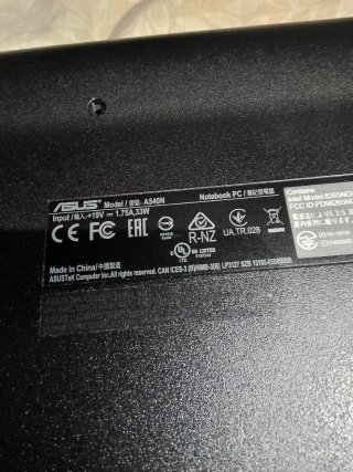 Portatile Asus VivoBook in argento