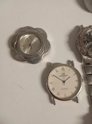 Lote de relojes varios,nose si funciona para pieza