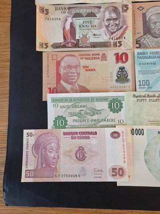 Extraordinario  Lote 22 Billetes África. Todo ....