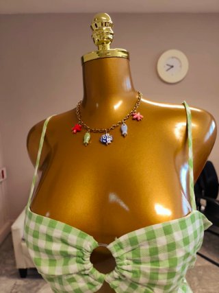 Collar cadena acero con peces y estrellas